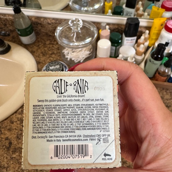 Benefit Galifornia Blush Powder - Picture 2 of 3